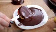 Vegan Desserts: Chocolate Apple Slice Pops