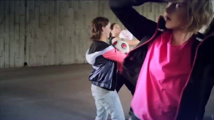 Melanie C - Rock Me ( Официално видео )