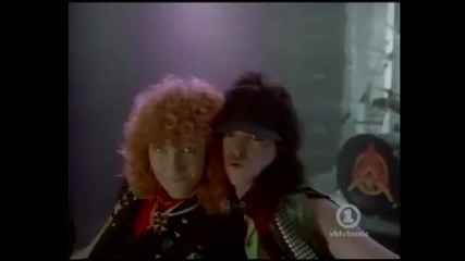 Autograph - Turn Up The Radio