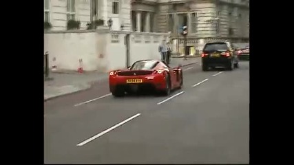 Bugatti Veyron vs Ferrari Enzo