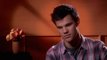Taylor Lautner Valentine's Day Interview