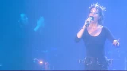 Грандиозен финал на концерт: Sarah Brightman - A Question Of Honour - Live in Las Vegas