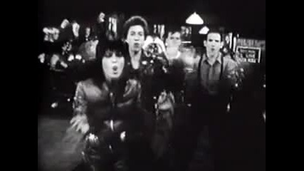 Лгбт изпълнители - Joan Jett and the Blackhearts - I Love Rock N Roll
