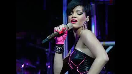 Rihanna On Glow In The Dark Tour