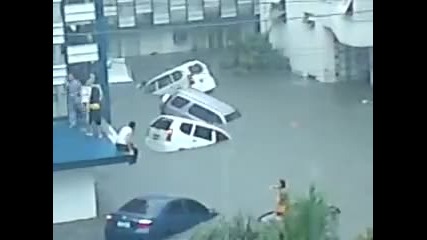 Яко наводнение във Филипините 