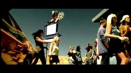 Miley Cyrus - Party In The U.s.a.