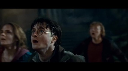 Harry Potter and The Deathly Hallows Part 2 Official Trailer (2011)