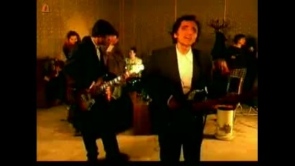 Django Ze - Tvoqta usmivka