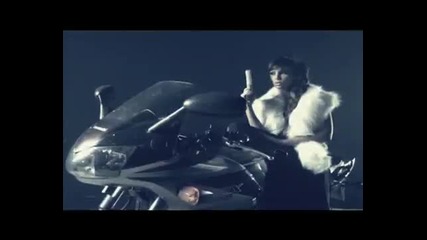 Ustata - com.press(official Video) 