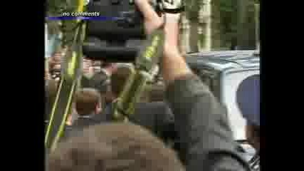 Атентат - Виктор Янукович...с яйце... 