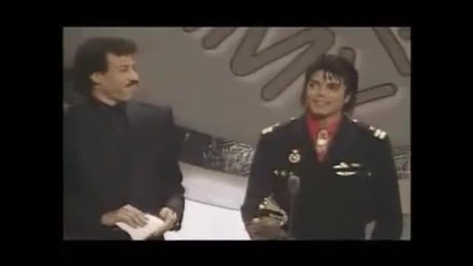 М А Й К Ъ Л Толкова тревожна надежда, силна вяра и безгранична любов таим в сърцата си . . . 