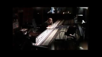 Avril Lavigne - Canon Singapore - Behind the Scenes