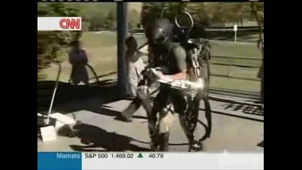 Sarcos човешки робот 