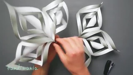 Как да направим 3d снежинка от хартия