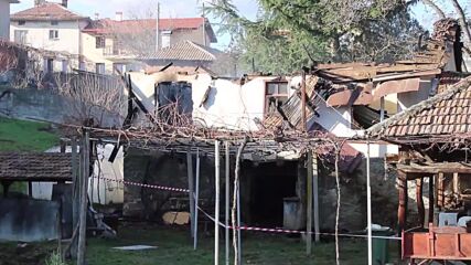 Мъж почина при пожар в дома си в Благоевградско