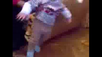 Tancuva6to Beb4e