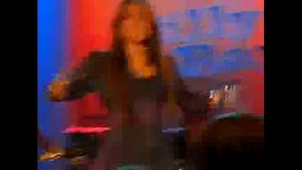 Miley Cyrus doing the hoedown throwdown - Good Morning America