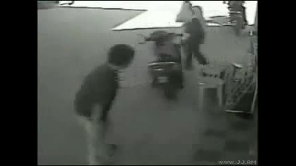 Опитай Се Да Не Се Смееш 