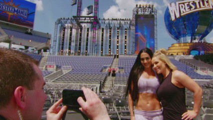 Nikki Bella's exciting WrestleMania day turns bittersweet before the event: Total Bellas Preview Clip, Oct. 25, 2017