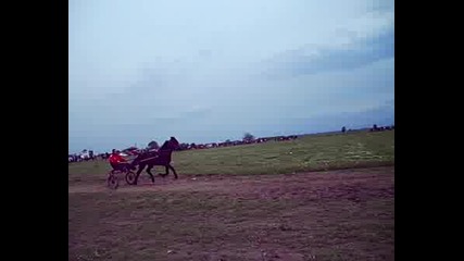 Скутаре - Конни Надбягвания