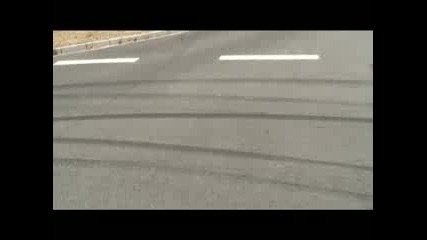 Mercedes Benz C55 Amg Drift around roundabout