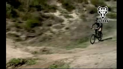 How to jump a mountain bike 