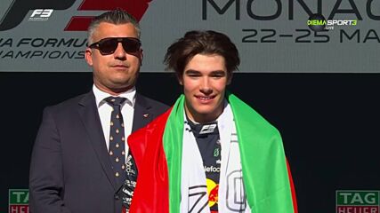 Награждаването на Никола Цолов след Гран При на Монако