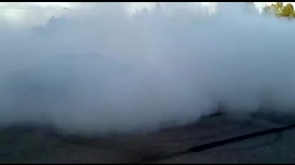 Audi 100 Burnout