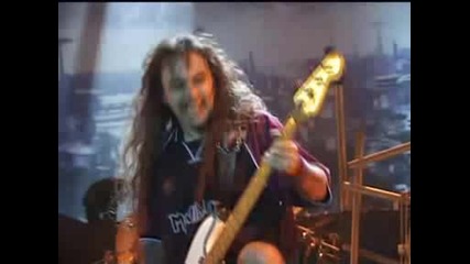Iron Maiden - Run To The Hills