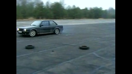 Така се пукат гуми e30 335 borsk