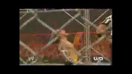 Jeff Pobejdava Umaga, A Randy Nabliudava {}