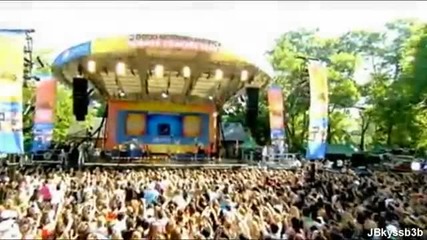 Demi Lovato - Fix A Heart Gma 7 - 6 - 2012