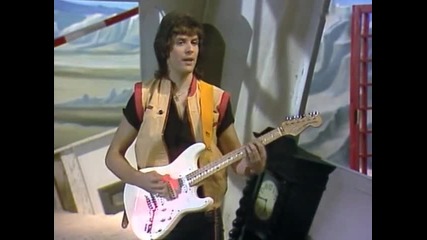 Yes - Owner Of A Lonely Heart ( Live at Bananas Tv Show, Germany, 1983 ) Hq