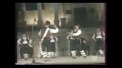 Ансамбъл Добруджа - На Сватба - Варненски Танц
