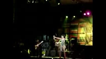 Рияна - Hate That I Love You Live@ Jamaica