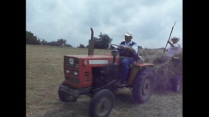 Трактористи със трактор Dfh 180 част 2