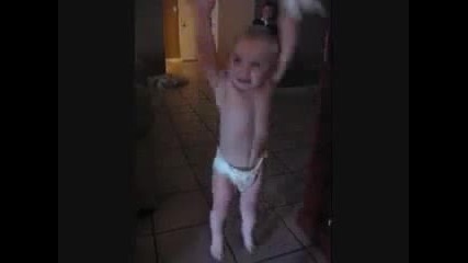 Бебенце Танцува