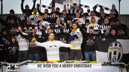 Футболистите на Ювентус пеят We Wish you a Merry Christmas