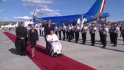 Папа Франциск пристигна в Марсилия