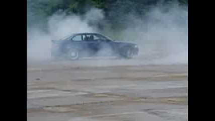 Bmw Alpina B8 E36 Doing Donuts Burnout