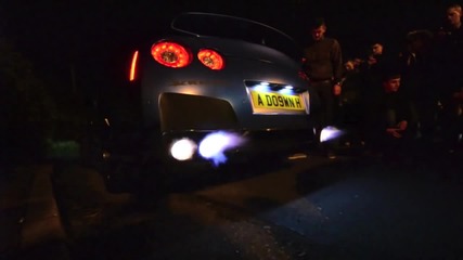 Nissan Gt-r R35 - Хвърля пламъци