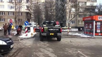 Toi se ebava s nas! 