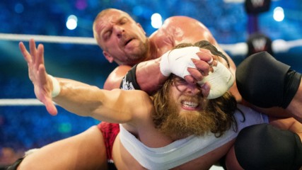 Даниел Браян срещу Трите Хикса: WrestleMania 30, целият мач