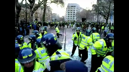 Студентските протести в Англия: I will not move, I will not change... 