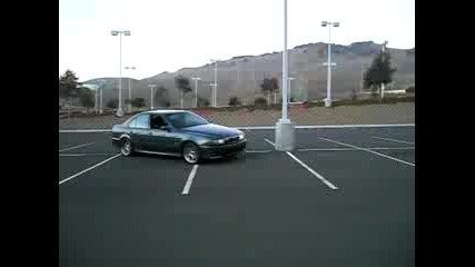 Bmw M5 E39 Donuts Around Pole