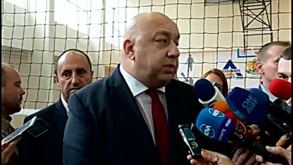 Красен Кралев и Йорданка Фандъкова откриха реновирания комплекс "Академика 4-ти км"