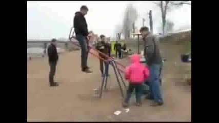 Тези Руснаци определено са много тъпи