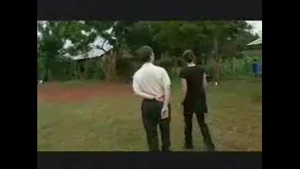 Mtv Diary Angelina Jolie and Dr. Jeffrey Sachs in Africa