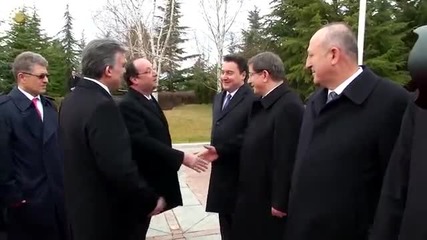 Президентът на Франция Франсоа Оланд пристига днес на официално двудневно посещение в Турция