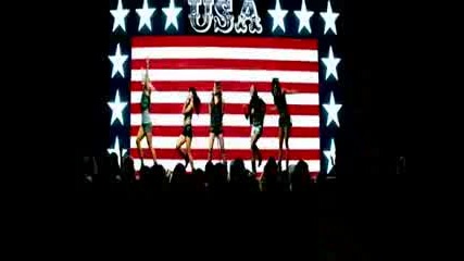 Miley Cyrus - Party In The U.s.a. - Official Music Video 